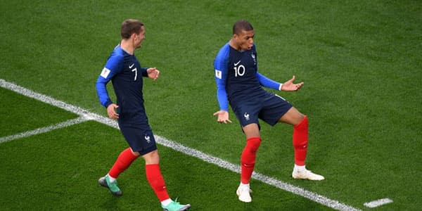 "DÇ-2018": Fransa 1/8 finalda, Peru şansını itirdi (FOTO/VİDEO)