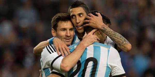 Argentinada "yarpaq tökümü": Messi, Hiquayn, Aquero, Di Mariya yığmadan gedir