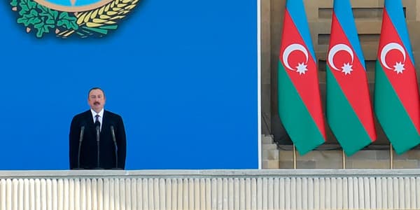 İlham Əliyevin paraddakı çıxışı (TAM MƏTN)