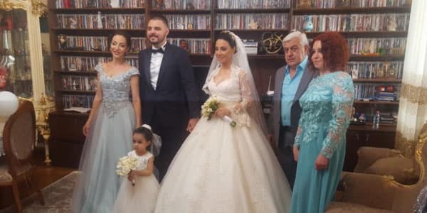Xalq artistinin qızı gəlin getdi (FOTOLAR)