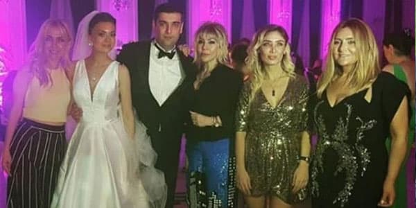 Zülfiyyə Xanbabayevanın qardaşı evləndi (FOTO)