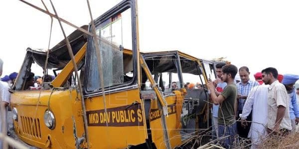 Tanzaniyada dəhşətli qəza: 20 ölü, 45 yaralı
