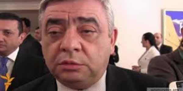 Serj Sarkisyanın qardaşına Ermənistanı tərk etmək qadağan olundu