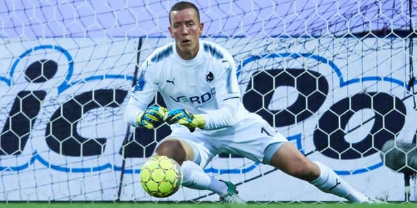 "Qarabağ" İslandiya millisinin qapıçısını təqdim etdi (FOTO)