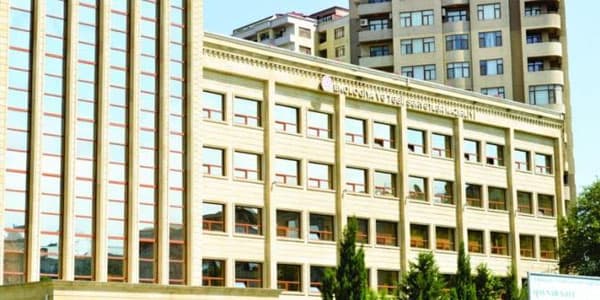 Nazirlik idarə rəisini cərimələdi, məcburi göstəriş verildi
