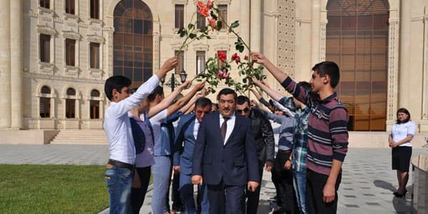 Komitə sədri sabiq icra başçısının oğlunu işdən çıxartdı (FOTO)