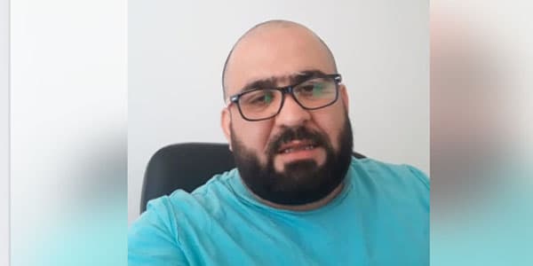 Canlı yayımda intihara cəhd edən yazarın qardaşı: "Vəziyyəti yaxşıdır" (YENİLƏNİB)