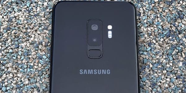 "Samsung Galaxy S10+" 5 kameraya sahib olacaq