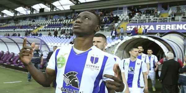 Afrikalı futbolçular Bakıya buraxılmadı
