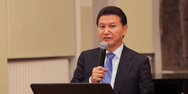 FIDE-nin prezidenti vəzifəsindən kənarlaşdırıldı
