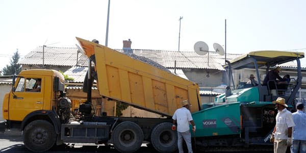"Azəravtoyol" üzr istədi: yollar gecə təmir olunacaq...