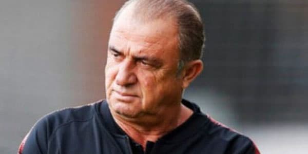 "Qalatasaray" 9 futbolçudan imtina etdi