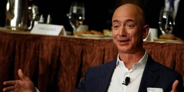 Bezos müasir dövrün ən varlı şəxsi oldu
