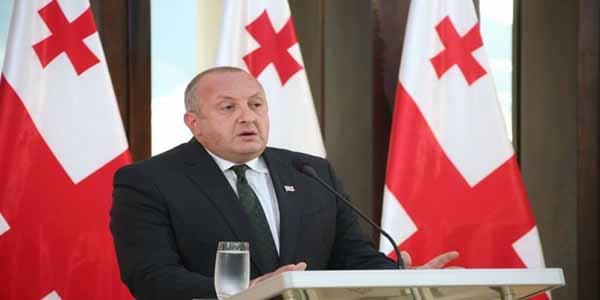 Gürcüstan prezidenti Putinə cavab verdi