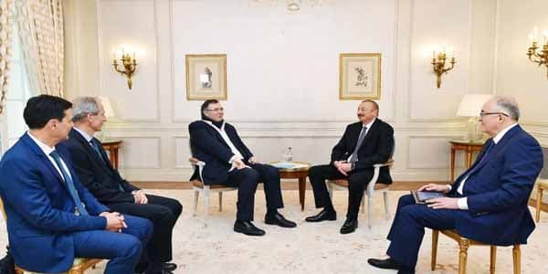 İlham Əliyev “Total” şirkətinin sədri və baş icraçı direktoru ilə görüşdü (FOTO)