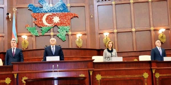 Elmi ad almış deputatlar: kim hansı sahənin alimidir? (SİYAHI)
