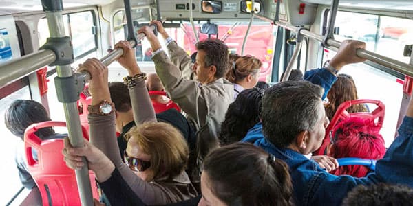 Şəhərətrafı avtobuslarda nə qədər gedişhaqqı ödəməliyik?