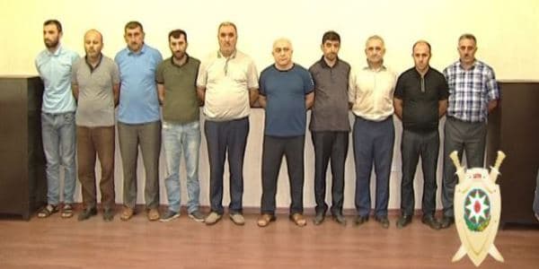 Ölkəyə pirat dərsliklər gətirən 7 nəfər həbs edildi (FOTOLAR)