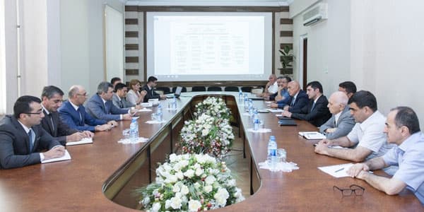 Kənd Təsərrüfatı Nazirliyində şərab istehsalçılarının problemləri müzakirə olunub