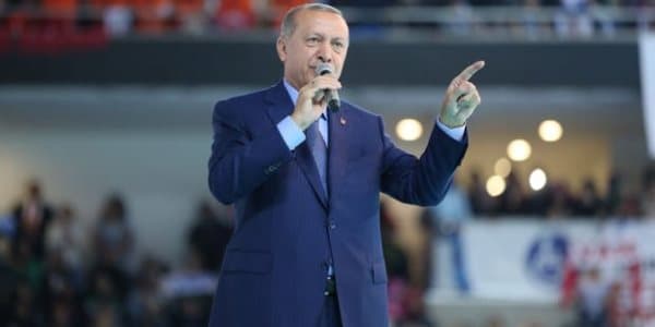 Ərdoğan 2 ABŞ nazirinin mülklərinə həbs qoyulmasını tapşırdı