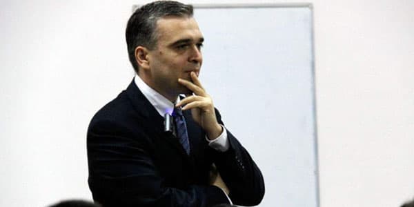 Dövlət ittihamçısı gəlmədi, İlqar Məmmədovun məhkəməsi təxirə salındı