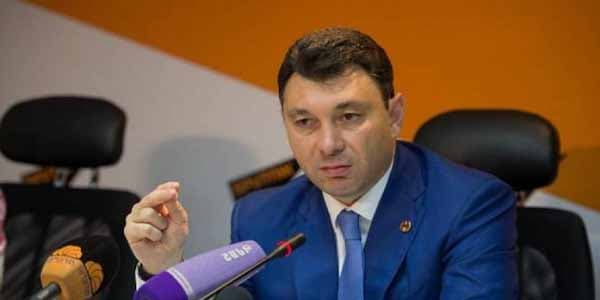 Erməni vitse-spiker Azərbaycanın uğurlarını etiraf etdi