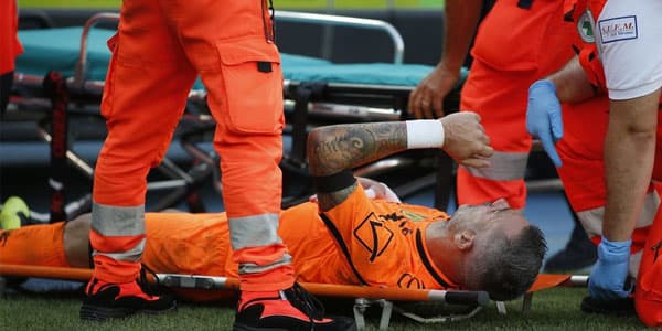 Ronaldo debüt oyununda rəqibini xəstəxanalıq etdi