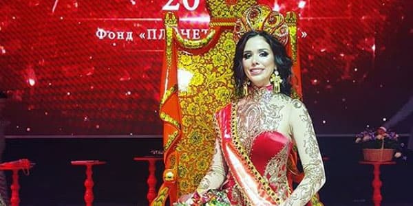 Rusiya ən gözəl qızını seçdi (FOTOLAR)