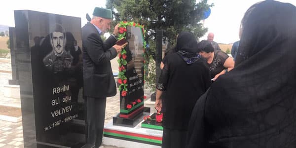 Gəncədə şəhid olan polislərin 40 mərasimi keçirilib (FOTOLAR)