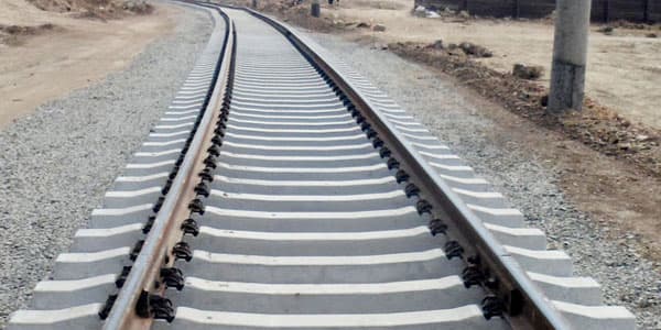 Azərbaycanda dəmir yolu stansiyasından 25 ton rels oğurlandı