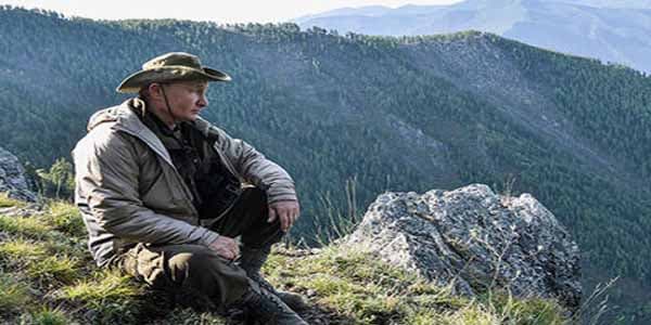 Putin dağda belə istirahət etdi (FOTO)