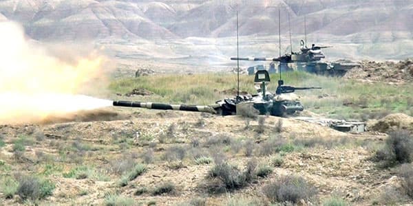 Azərbaycan ordusunun tank bölmələri təlimdə (FOTOLAR)