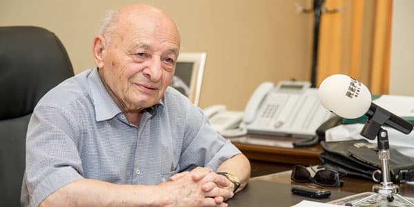 Ömər Eldarov: "Lütfi Zadənin qəbirüstü abidəsi ilə nəyi demək istədiyimi başa düşmədilər" 