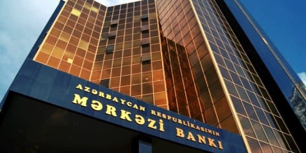 Mərkəzi Bankının valyuta ehtiyatları yenidən azalmağa başladı