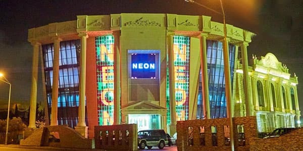 Rövşən Lənkəranskinin qohumu Bakıdakı restoranda faciəli şəkildə öldü