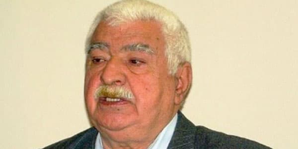 Azərbaycanda yüksək vəzifəli şəxsin ayaqları tutulub, yeriyə bilmir