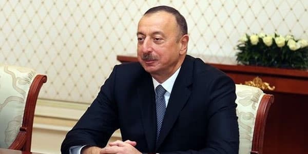 İlham Əliyev İsrailin müdafiə nazirini qəbul edib