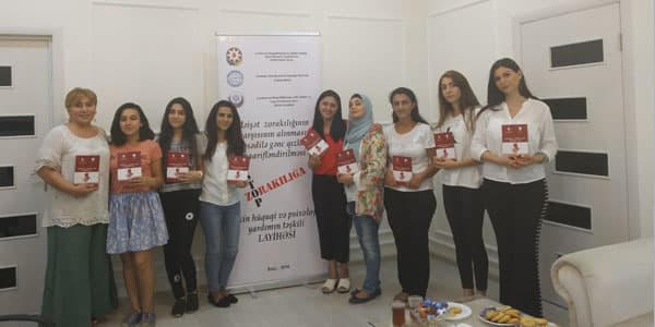 "Qadınlar Bələdiyyələrin İnkişafı Uğrunda" İctimai Birliyi yeni layihə təqdim etdi (FOTOLAR)