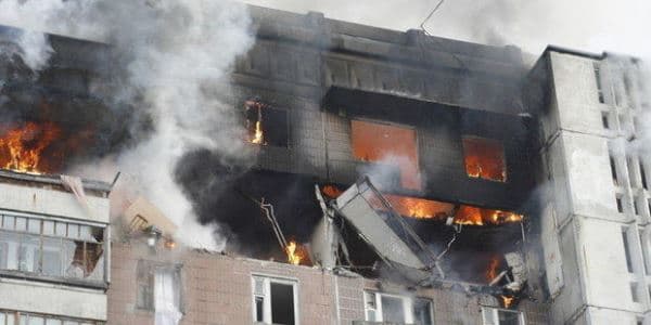 Ermənistanda yaşayış binasında partlayış: 30 sakin təxliyə edildi