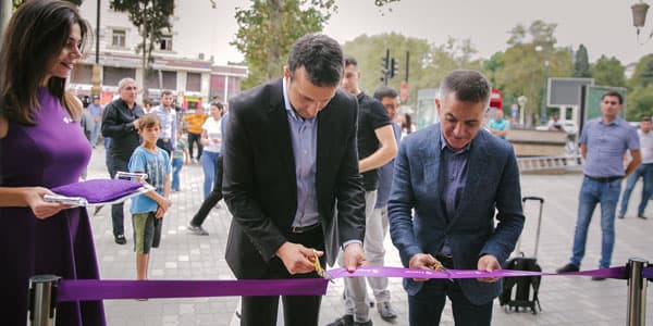 Azercell Gəncədə yeni Eksklüziv mağazasını açdı (R)