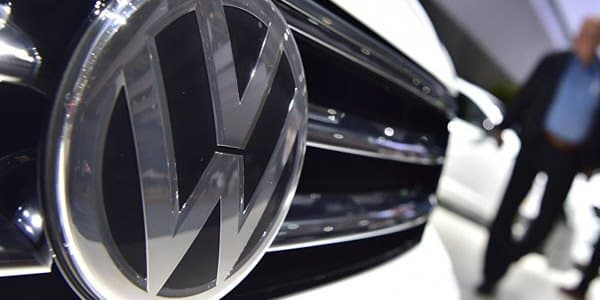 "Volkswagen" İranı tərk edir