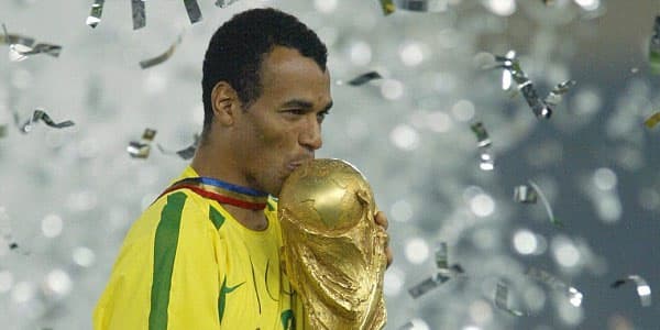 Braziliyalı ikiqat dünya çempionu Bakıya gəlir