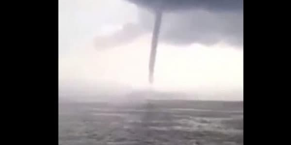 Xəzərin Azərbaycan hissəsində tornado olub? (VİDEO)
