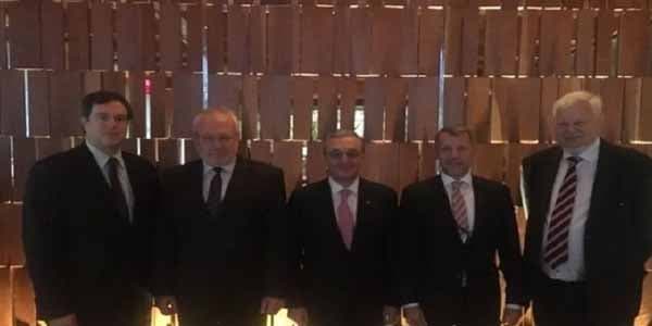 Həmsədrlər erməni nazirlə Qarabağı müzakirə etdilər