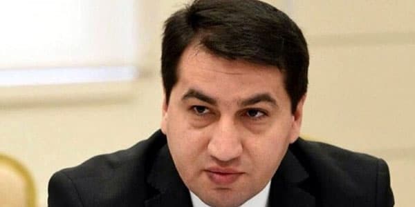Hikmət Hacıyev: "Paşinyan Yerevan küçələri ilə BMT-nin kürsüsünü səhv salıb"