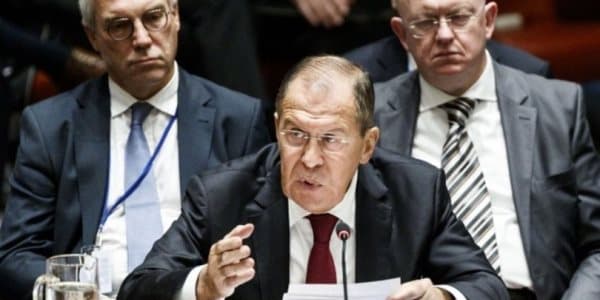 Lavrov: "Suriyada kimyəvi silah yoxdur, Qərb hücum üçün bəhanə axtarır"