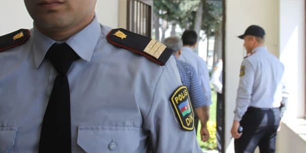 Polis şöbəsindəki ölümə görə mayor həbs edildi