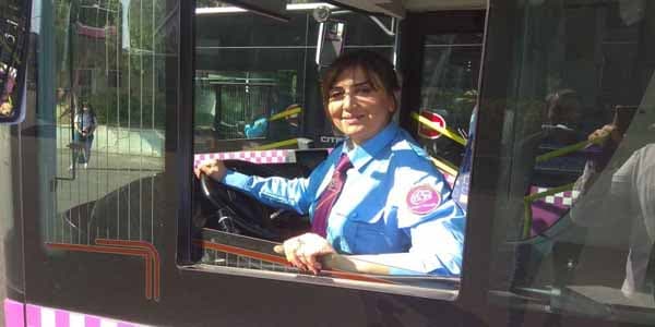 Bakıda marşrut avtobuslarına qadın sürücülər axtarılır