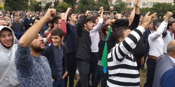 Bakıda Qarabağla bağlı mitinq keçirilib (FOTOLAR)