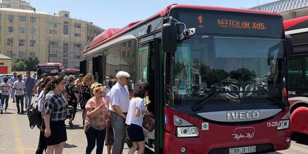 Azərbaycanda sərnişinlər ən çox hansı nəqliyyat vasitəsindən istifadə edir?